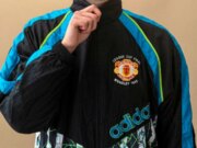 Il Man Utd riproporrà l’iconica giacca della finale della Coppa di Lega del 1992