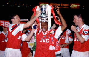 L’Arsenal riproporrà l’iconico equipment degli anni ’90 come parte della collezione retrò