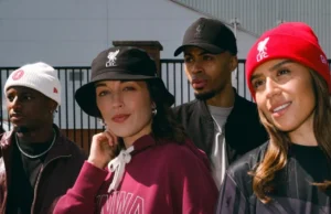 Liverpool e New Period si uniscono per lanciare una collezione di copricapi curata