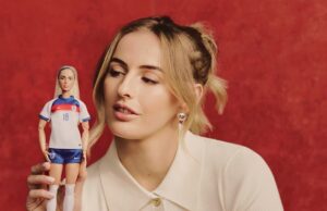 La calciatrice inglese Chloe Kelly afferma che avere una bambola Barbie è un “sogno diventato realtà”