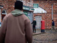 Theo Silverton di Coronation Avenue è stato “catturato” dopo aver lanciato una sorpresa di matrimonio a Todd Grimshaw