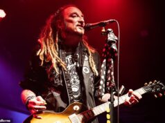 Il frontman dei Wildhearts Ginger Wildheart, 61 anni, rivela che gli è stata diagnosticata una forma di cancro “rara e aggressiva”