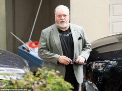 Lo workers di Kyle e Jackie O Present è rimasto furioso mentre è trapelata un’e-mail scioccante dopo la risoluzione del contratto KIIS FM da 100 milioni di dollari di Kyle Sandilands: “Sono così arrabbiato”