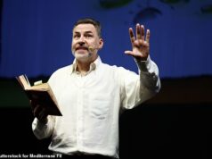 “Annullato” David Walliams subisce un nuovo colpo poiché il suo tour teatrale dal vivo è stato interrotto dopo essere stato abbandonato da BGT, enti di beneficenza e dal suo editore per “comportamento inappropriato nei confronti delle donne”