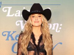 La star di Yellowstone Lainey Wilson sfoggia il suo reggiseno borchiato in un prime trasparente per una mossa rara e audace… dopo aver perso 15 chili