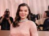 Hailee Steinfeld condivide i dettagli del suo “splendido” child bathe in giardino mentre aspetta un bambino con Josh Allen