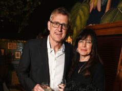 Il documentarista di Manosphere Louis Theroux rivela il suo interessante approccio alla monogamia, dopo essere stato sposato con la moglie Nancy per 14 anni