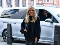 Sarah Michelle Gellar, 47 anni, sfoggia uno spettacolo con le gambe lunghe in un mini abito che sfiora la coscia mentre promuove il suo nuovo movie a Londra dopo che il riavvio di Buffy The Vampire Slayer è stato eliminato