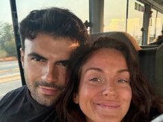 Vicky Pattison cube che dover fuggire da Dubai è stato “surreale” mentre la star insiste che lei e il marito Ercan erano “al sicuro e ben accuditi” tra gli attacchi missilistici e gli attacchi suicidi dei droni