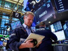 I rendimenti dei titoli del Tesoro sono rimasti pressoché invariati mentre l’attenzione è rivolta alle decisioni sui tassi della Fed