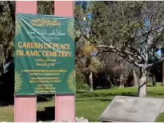 Striscione rimosso dal Memoriale dell’11 settembre: il cimitero rimuove il cartello della sezione islamica; le famiglie denunciano la mancanza di rispetto