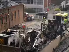 La polizia britannica indaga sul possibile collegamento dell’Iran nell’attacco incendiario antisemita contro le ambulanze ebraiche a Londra