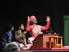 La vita di Purandaradasa raccontata sul palco dall’ensemble di sole donne di Bombay Gnanam