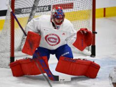 Il maglione nero dei guardiani e il suo reggiseno telescopico: scopri Jakub Dobes in tutte le sue eccentricità