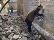 Il Pakistan colpisce nuovamente l’Afghanistan, uccidendo 4 persone; case a Kabul colpite da un attacco