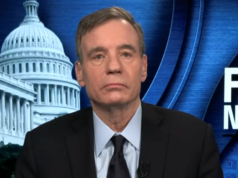 Il senatore Mark Warner cube che l’Iran ha posato "nessuna minaccia imminente per gli Stati Uniti" nel briefing del 2025