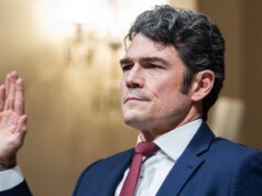 Cosa sapere su Joe Kent, il capo dell’antiterrorismo di Trump che si è dimesso