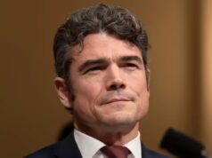 “Nessuna informazione sull’attacco furtivo all’Iran, Khamenei stava moderando il programma nucleare”: le grandi affermazioni dell’ex aiutante di Trump Joe Kent dopo l’uscita