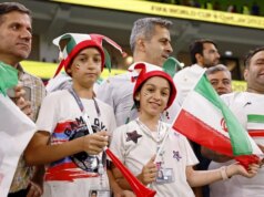 Rapporto: Cinque difetti con la squadra di calcio femminile iraniana nel limbo in Australia