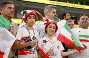 Rapporto: Cinque difetti con la squadra di calcio femminile iraniana nel limbo in Australia