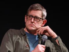 La star di Manosphere di Louis Theroux soprannominata “coraggiosa” mentre parla dopo il doc