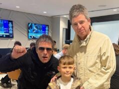 I fratelli Gallagher incontrano il figlio di Phil Foden mentre le stelle celebrano la vittoria della Coppa del Manchester Metropolis