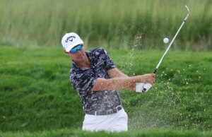 Il golfista Andrea Pavan fuori dall’ospedale dopo la caduta dell’ascensore