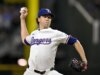 Rangers RHP Jacob deGrom (collo) si gratta contro i Phillies