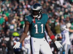 Il GM degli Eagles si attiene allo stesso copione della saga di AJ Brown