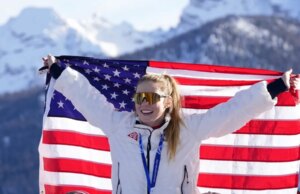 Mikaela Shiffrin vince l’ottavo slalom mondiale da file in questa stagione