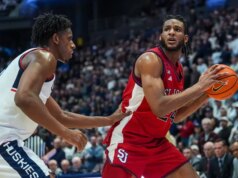 N. 6 UConn, N. 13 St. John’s pronto per il terzo spherical della lotta dei pesi massimi