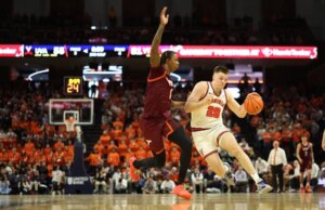 La Virginia numero 10 insegue la conquista della stagione di 3 partite di NC State