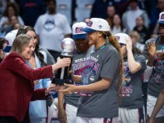 UConn, UCLA, Texas, Carolina del Sud guidano il campo NCAA femminile
