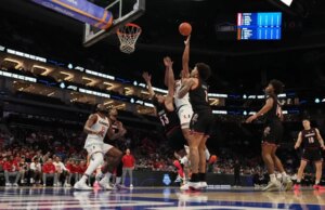 Malik Reneau, Miami respinge il numero 24 di Louisville nei quarti di finale dell’ACC