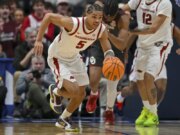 Darius Acuff Jr. (37 punti), l’Arkansas supera l’Oklahoma