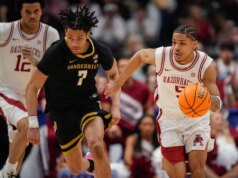 Darius Acuff Jr., il torneo di caccia dell’Arkansas vince sulle Hawaii, ‘Huge Fish’