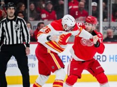 Patrick Kane sale in cima alla lista degli obiettivi degli Stati Uniti nella vittoria dei Wings sui Flames