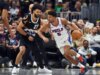 I Nuggets segnano 72 punti nel primo tempo e sbaragliano i 76ers short-handed