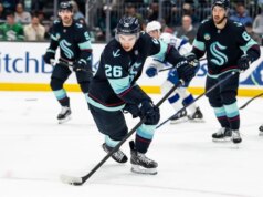 Viaggio su strada di Kraken a chiave aperta contro Predators con presa jolly che scivola