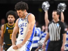 Dopo essere sopravvissuto allo spavento, il Duca n. 1 si rivolge al TCU n. 9 a caccia di storia