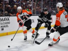 I Flyers estendono la serie di vittorie consecutive con il trionfo ai rigori sui Kings