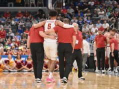 Joshua Jefferson, tutto americano dell’Iowa State, si fa male, ritorna con gli scarponi da passeggio