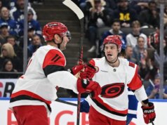 Uragani in lizza per il primo posto in Oriente con i Diavoli emergenti a portata di mano