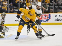 Steven Stamkos segna due volte come miglior Golden Knights opportunista di Preds