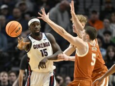 Dalle prime quattro alle 16 dolci: la n. 11 del Texas stordisce la n. 3 Gonzaga