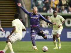 Pareggio di recupero di Timbers contro Galaxy nonostante il cartellino rosso anticipato