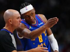 I Nuggets, nel mezzo di una dura battaglia per le prime 4 teste di serie, portano la forma migliore a Phoenix