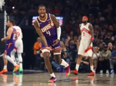 I Suns sconfiggono i Raptors e mettono nice a 5 partite