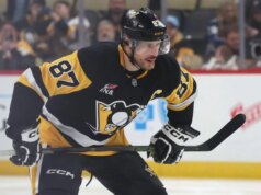 Sidney Crosby dei Penguins esce con un infortunio alla parte inferiore del corpo; gravità non chiara