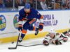 I Blackhawks affondano gli Islanders con un’impennata di 4 gol a metà partita